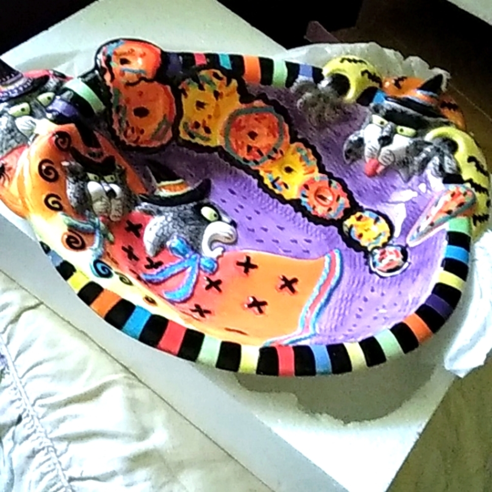 Fitz and Floyd vintage Kitty witch boo  bowl. NEW IN BOX! NO ISSUES